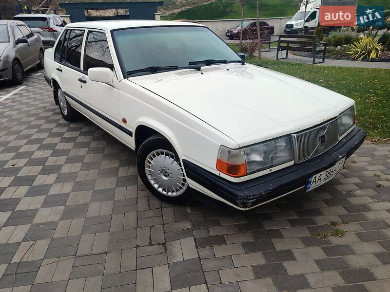 Седан Volvo 940 1996 в Киеве