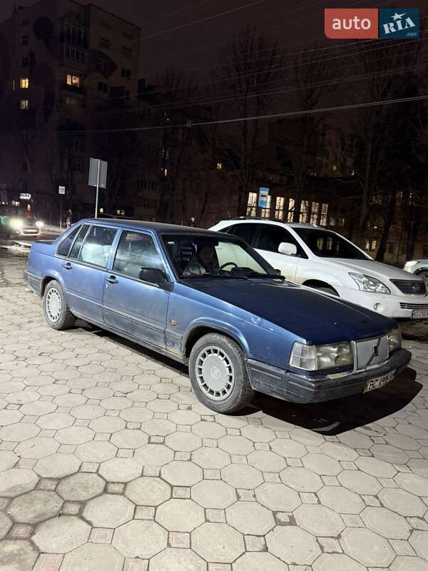 Седан Volvo 940 1993 в Львові фото Седан Volvo 940 1993 в Львові