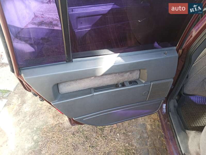 Седан Volvo 940 1993 в Львові