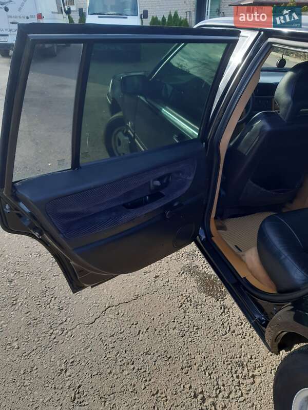 Седан Volvo 960 1991 в Кривом Роге