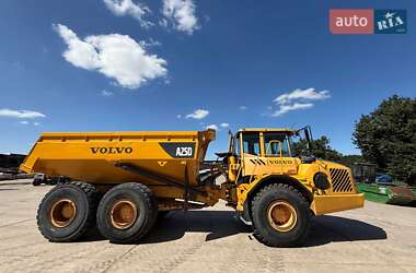 Самоскид Volvo A 25G 2002 в Києві