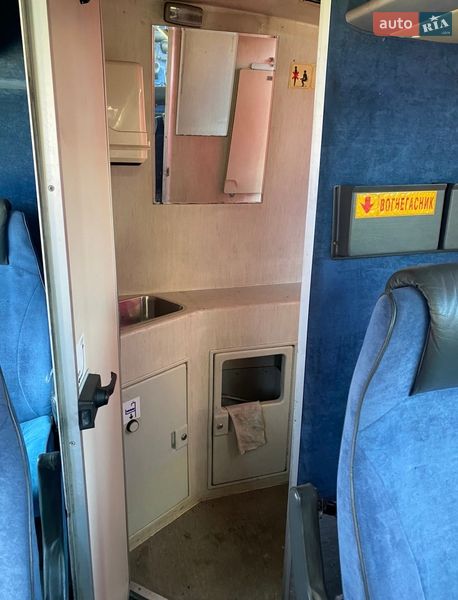 Туристический / Междугородний автобус Volvo B10B 1999 в Кременчуге