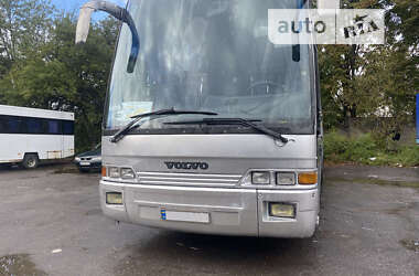 Туристический / Междугородний автобус Volvo B12 1994 в Киеве