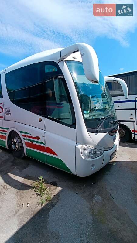 Туристичний / Міжміський автобус Volvo B12 2008 в Тернополі