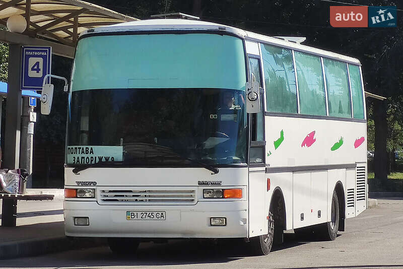 Туристический / Междугородний автобус Volvo B6 1996 в Новых Санжарах фото Туристический / Междугородний автобус Volvo B6 1996 в Новых Санжарах