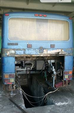 Приміський автобус Volvo B8R 1987 в Києві