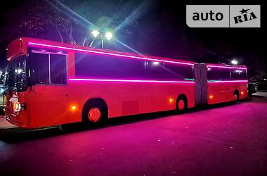 Приміський автобус Volvo B8R 1996 в Києві