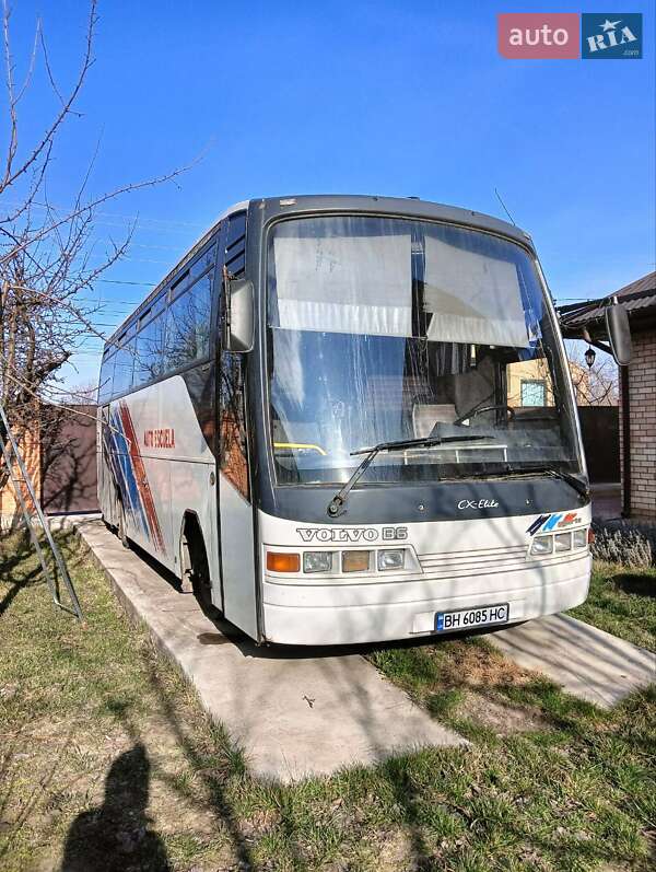 Туристический / Междугородний автобус Volvo B8R 1996 в Измаиле