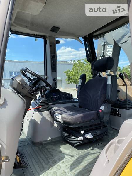 Экскаватор погрузчик Volvo BL 71 2011 в Киеве