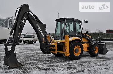 Екскаватор навантажувач Volvo BL 71 2006 в Рівному