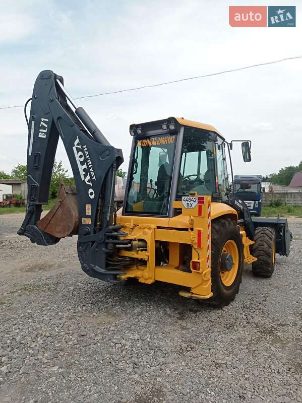Экскаватор погрузчик Volvo BL 71 2005 в Староконстантинове фото 6 Экскаватор погрузчик Volvo BL 71 2005 в Староконстантинове