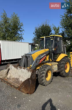 Экскаватор погрузчик Volvo BL 71 2005 в Киеве