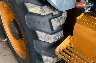 Экскаватор погрузчик Volvo BL 71 2004 в Ивано-Франковске