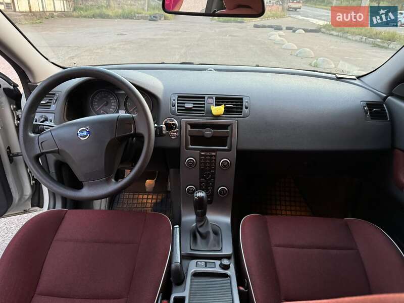 Хэтчбек Volvo C30 2009 в Вижнице