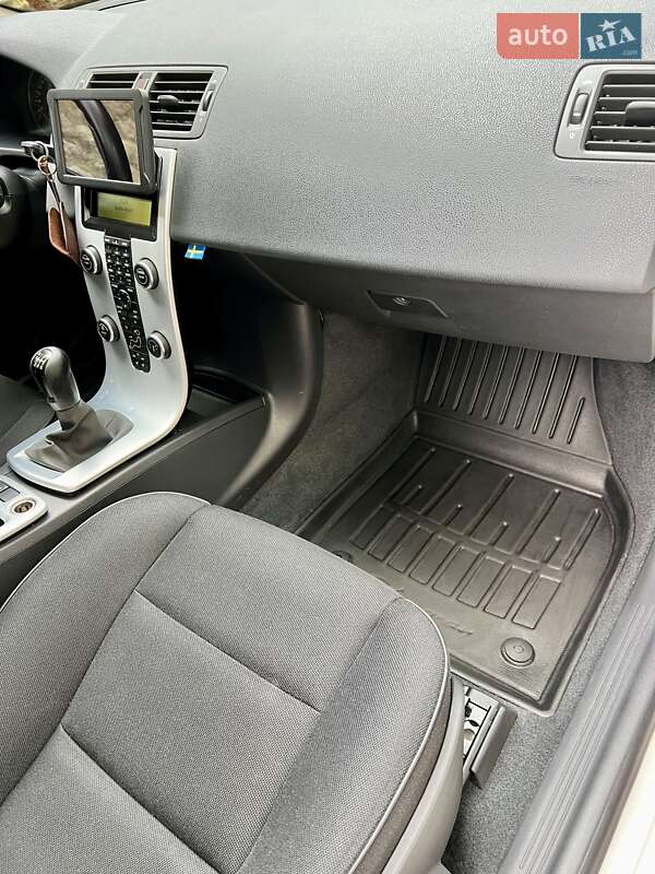 Хэтчбек Volvo C30 2011 в Тернополе фото 54 Хэтчбек Volvo C30 2011 в Тернополе