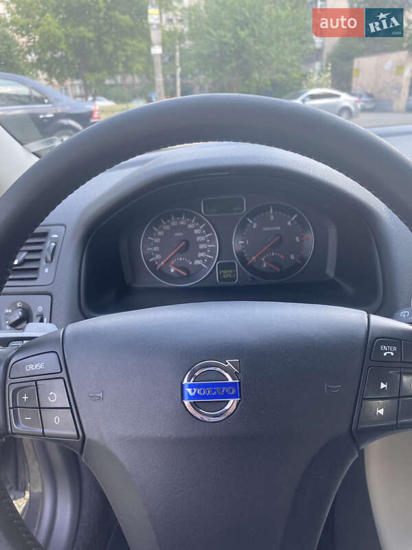 Хэтчбек Volvo C30 2011 в Запорожье
