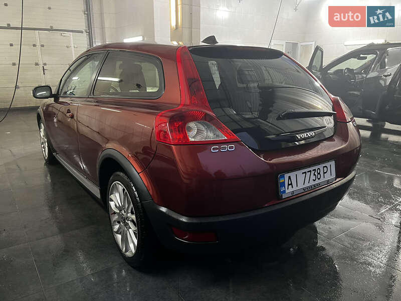 Хэтчбек Volvo C30 2007 в Киеве