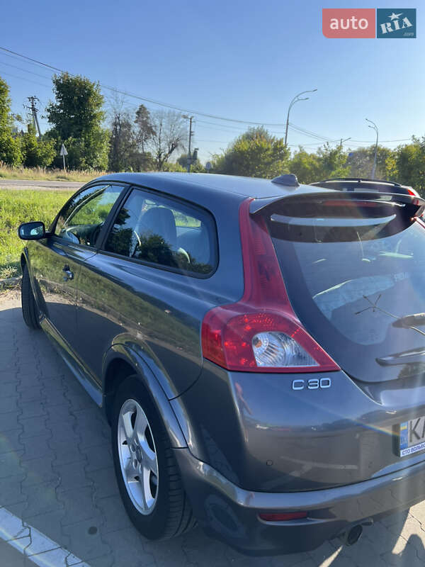 Хэтчбек Volvo C30 2008 в Киеве фото 9 Хэтчбек Volvo C30 2008 в Киеве