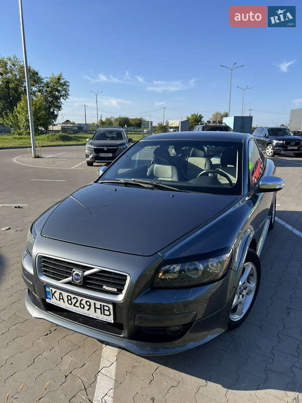 Хэтчбек Volvo C30 2008 в Киеве фото 15 Хэтчбек Volvo C30 2008 в Киеве