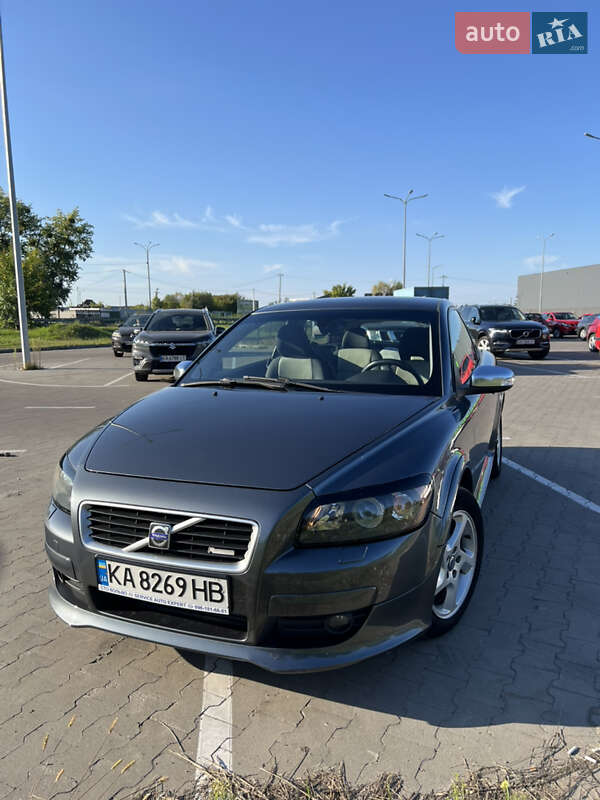 Хэтчбек Volvo C30 2008 в Киеве фото 20 Хэтчбек Volvo C30 2008 в Киеве