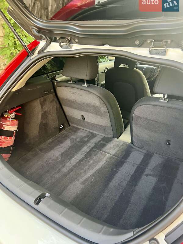 Хэтчбек Volvo C30 2011 в Тернополе