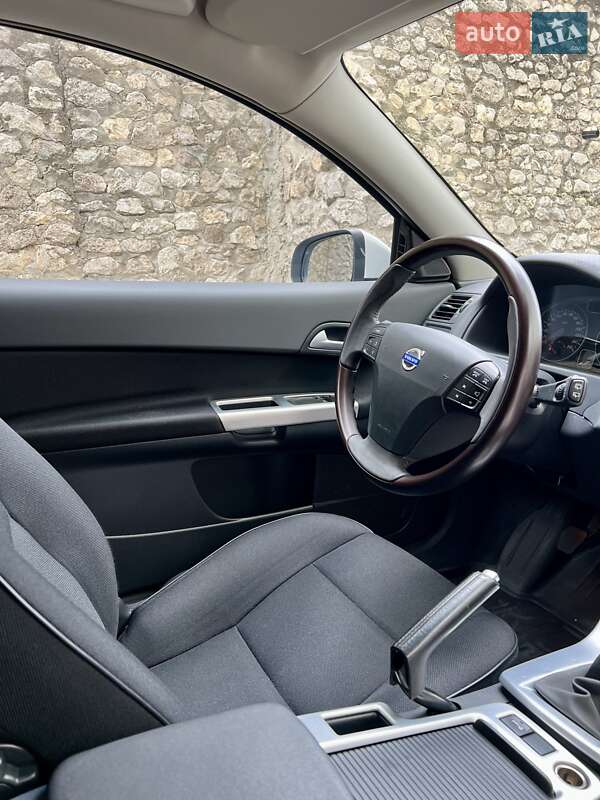 Хэтчбек Volvo C30 2011 в Тернополе