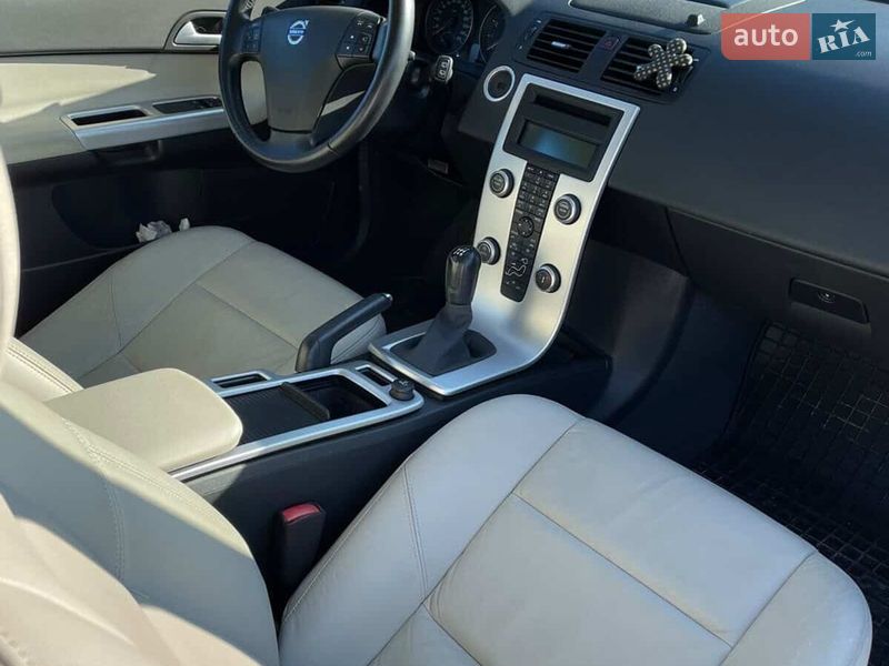 Хэтчбек Volvo C30 2010 в Киеве фото 8 Хэтчбек Volvo C30 2010 в Киеве
