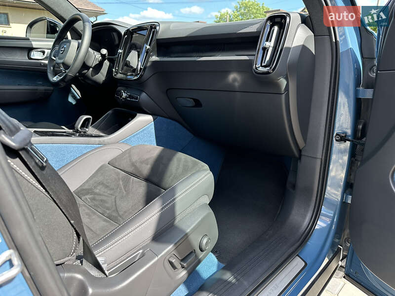 Внедорожник / Кроссовер Volvo C40 Recharge 2022 в Одессе