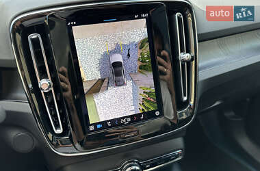 Внедорожник / Кроссовер Volvo C40 Recharge 2022 в 