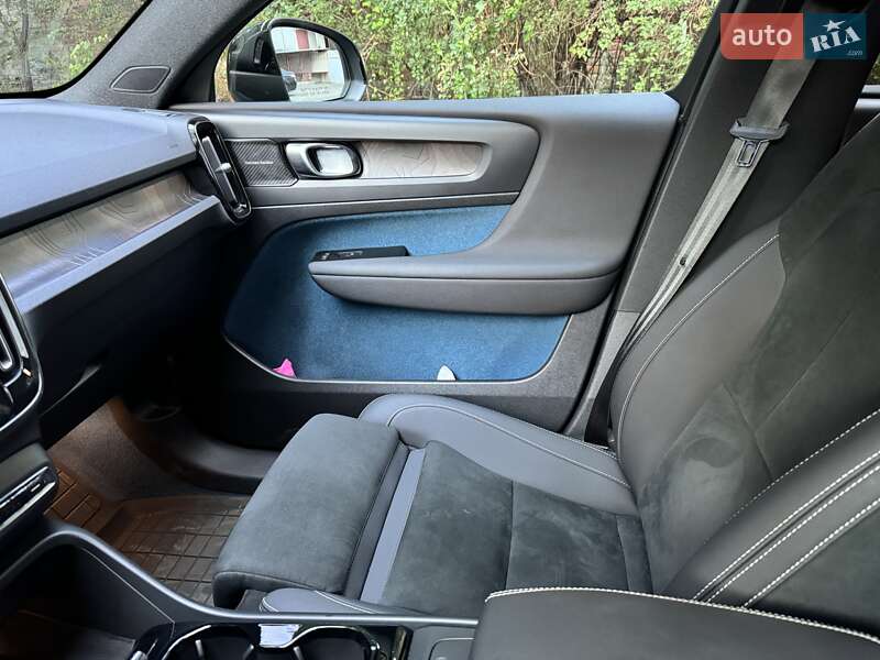 Внедорожник / Кроссовер Volvo C40 Recharge 2022 в Днепре