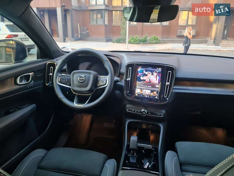 Внедорожник / Кроссовер Volvo C40 Recharge 2022 в Одессе