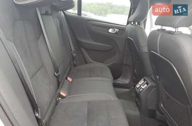 Позашляховик / Кросовер Volvo C40 Recharge 2023 в 