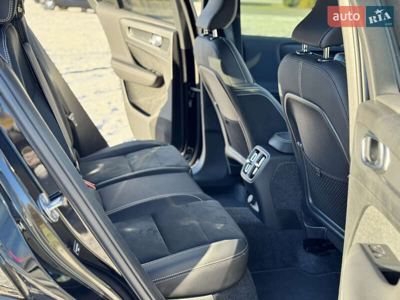 Позашляховик / Кросовер Volvo C40 Recharge 2022 в Дніпрі