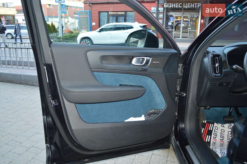 Внедорожник / Кроссовер Volvo C40 Recharge 2023 в Львове