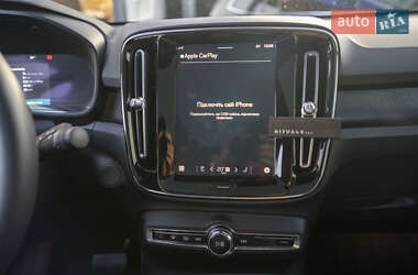Внедорожник / Кроссовер Volvo C40 Recharge 2022 в 