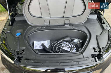 Позашляховик / Кросовер Volvo C40 Recharge 2022 в 