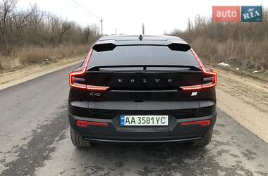 Внедорожник / Кроссовер Volvo C40 Recharge 2022 в 