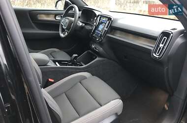 Внедорожник / Кроссовер Volvo C40 Recharge 2022 в 
