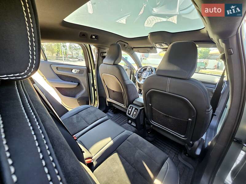 Внедорожник / Кроссовер Volvo C40 Recharge 2023 в Сваляве
