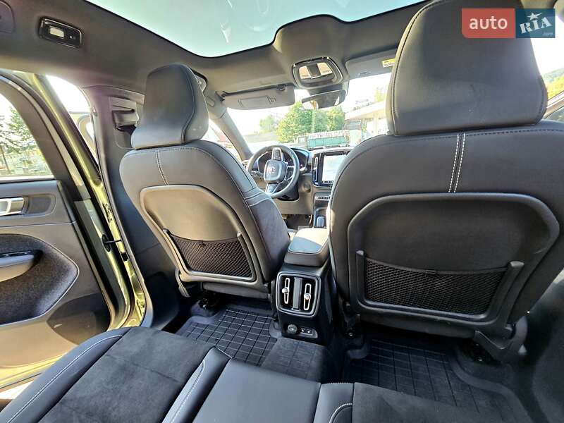 Внедорожник / Кроссовер Volvo C40 Recharge 2023 в Сваляве