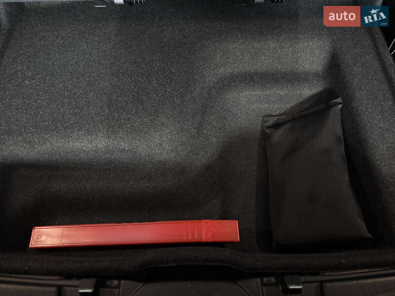 Позашляховик / Кросовер Volvo C40 Recharge 2022 в Володимирі