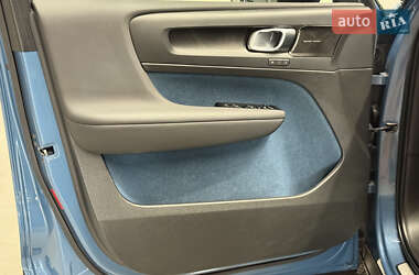 Внедорожник / Кроссовер Volvo C40 Recharge 2022 в 