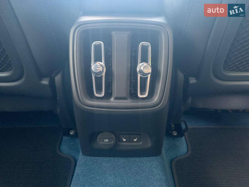 Внедорожник / Кроссовер Volvo C40 Recharge 2023 в Львове