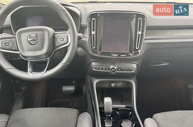 Внедорожник / Кроссовер Volvo C40 Recharge 2022 в 