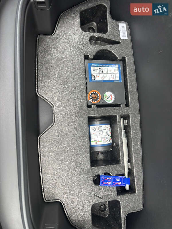 Внедорожник / Кроссовер Volvo C40 Recharge 2022 в Киеве