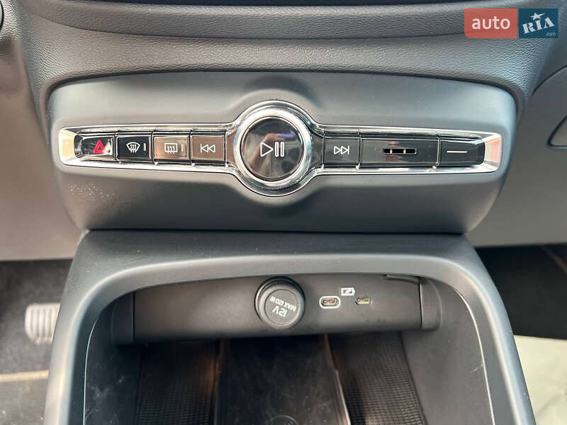 Внедорожник / Кроссовер Volvo C40 Recharge 2024 в Житомире