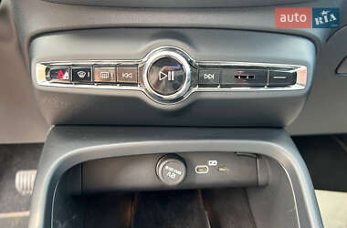 Внедорожник / Кроссовер Volvo C40 Recharge 2024 в 