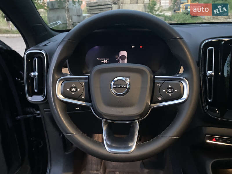 Внедорожник / Кроссовер Volvo C40 Recharge 2023 в Ивано-Франковске