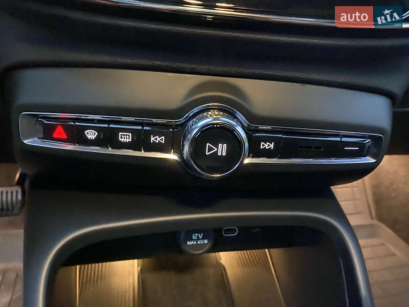 Внедорожник / Кроссовер Volvo C40 Recharge 2023 в Ивано-Франковске