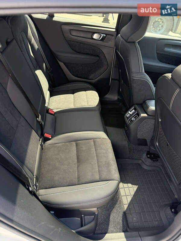 Позашляховик / Кросовер Volvo C40 Recharge 2023 в Сумах